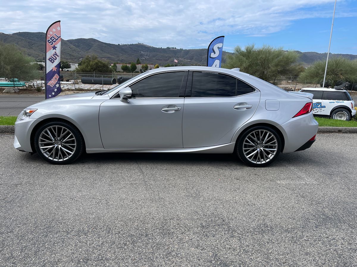 2015 Lexus IS 250 AWD photo 7