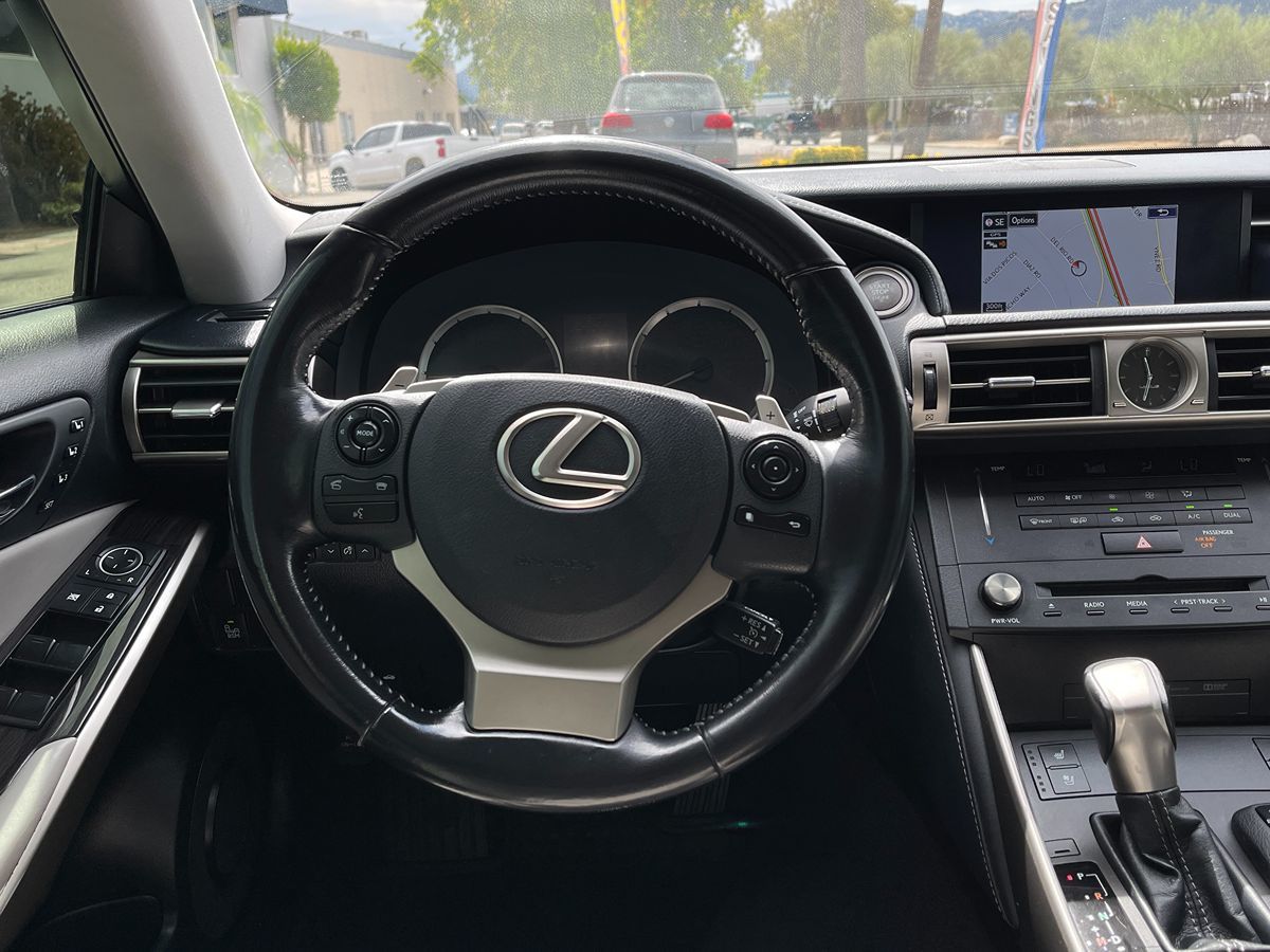 2015 Lexus IS 250 AWD photo 12
