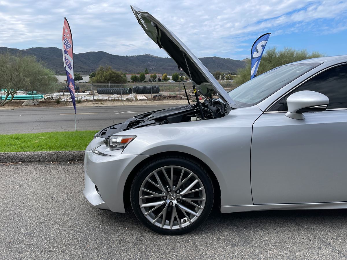 2015 Lexus IS 250 AWD photo 31