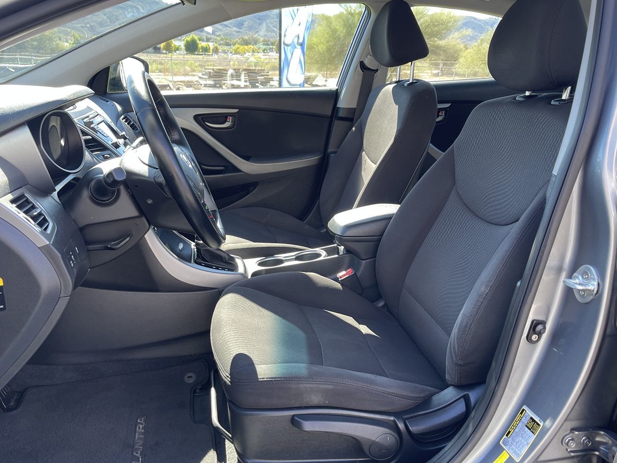 2016 Hyundai Elantra Value Edition photo 12