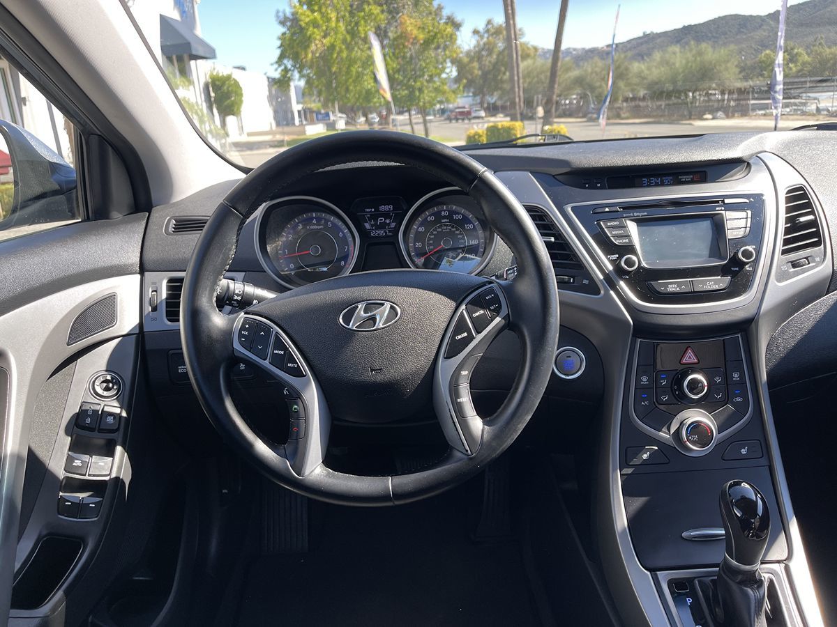 2016 Hyundai Elantra Value Edition photo 16