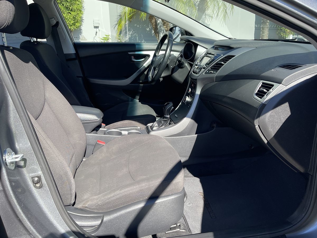 2016 Hyundai Elantra Value Edition photo 22