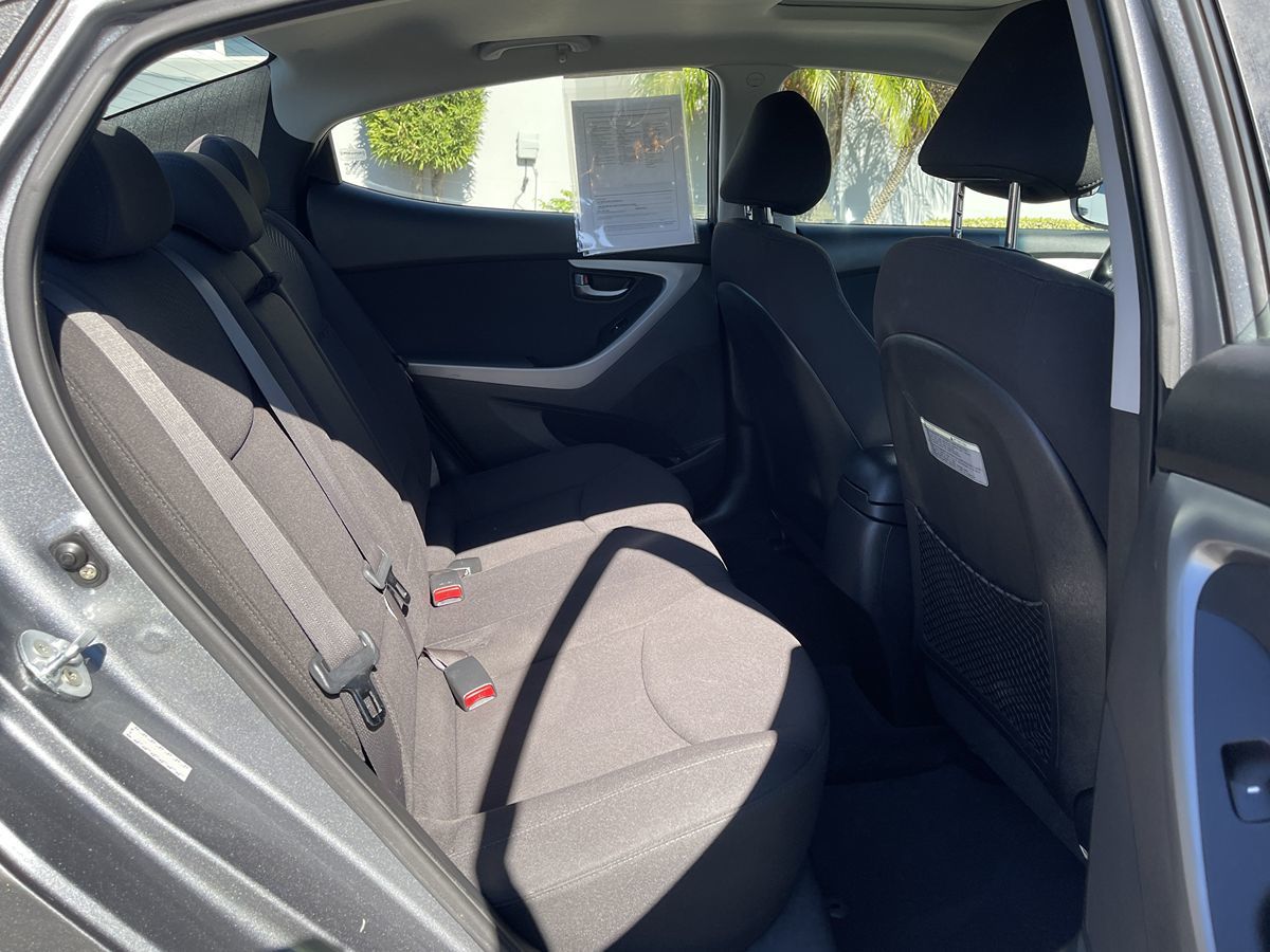 2016 Hyundai Elantra Value Edition photo 24