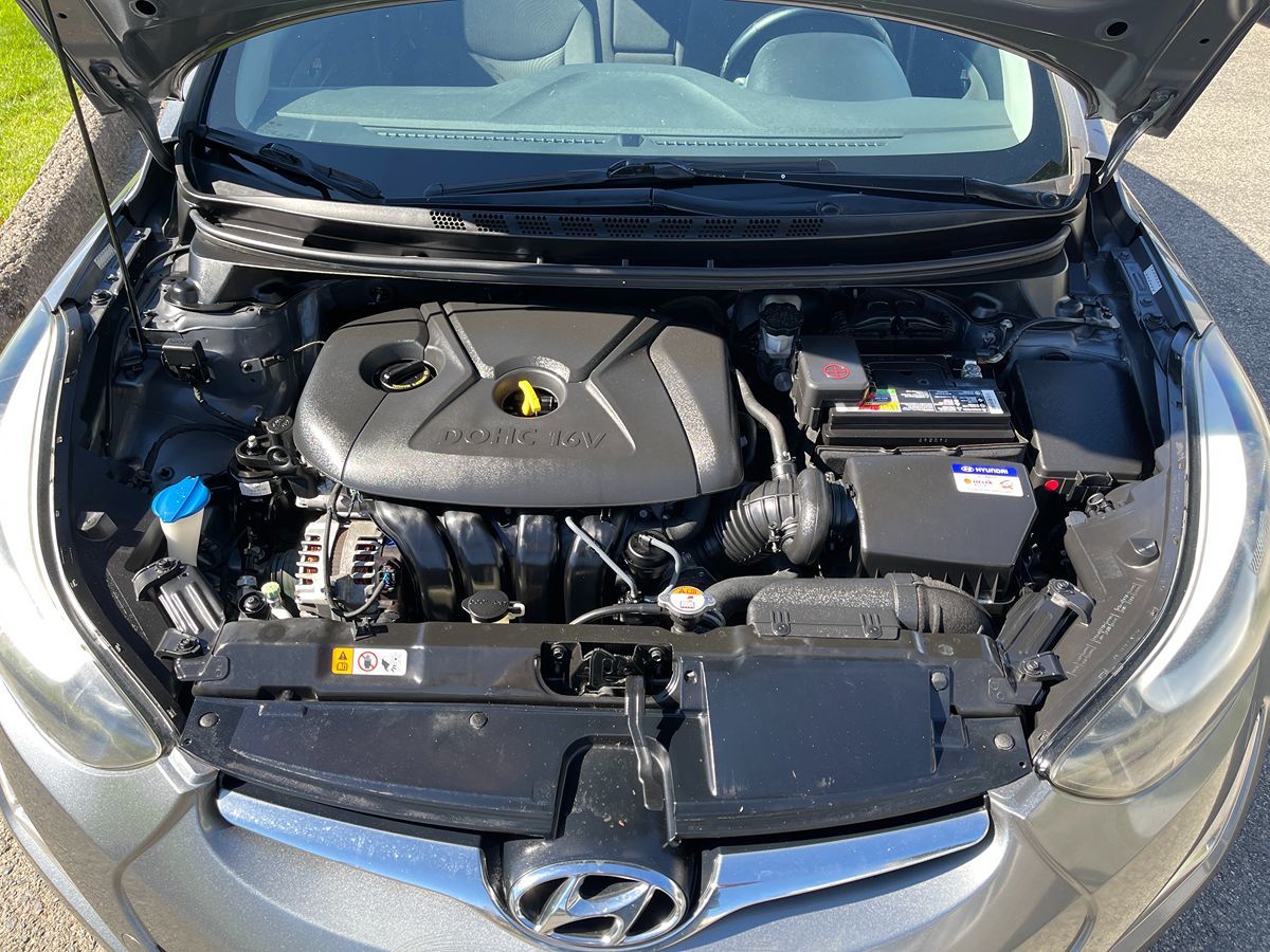 2016 Hyundai Elantra Value Edition photo 30