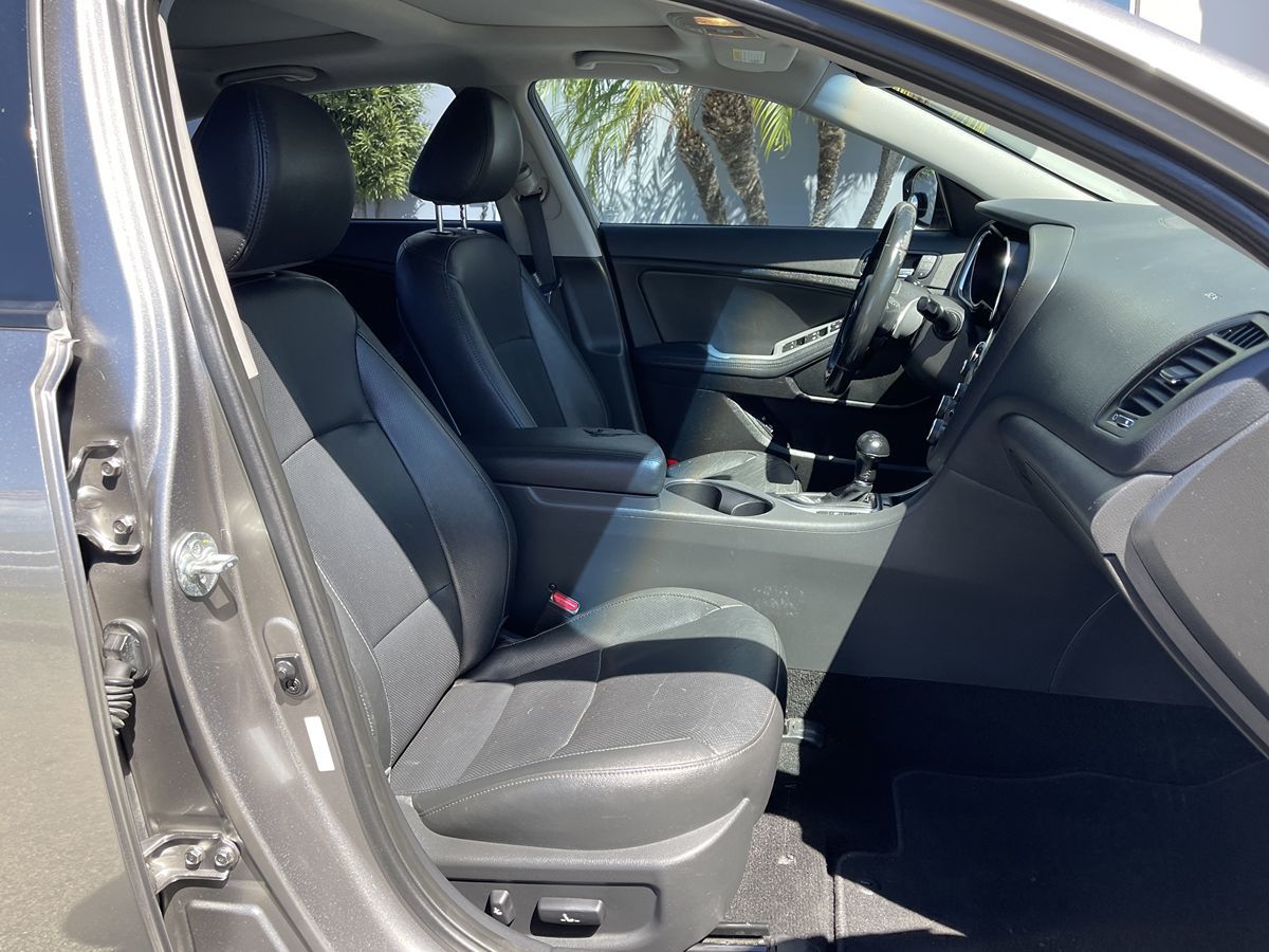2014 Kia Optima SX Turbo Premium photo 19