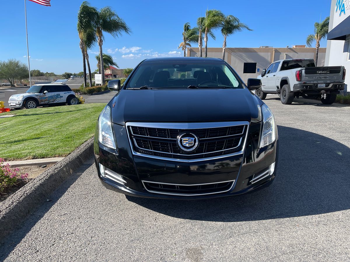 2014 Cadillac XTS Premium photo 2