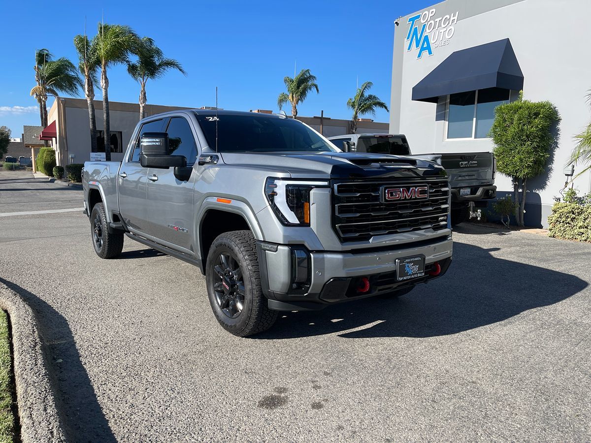 2024 Gmc Sierra HD AT4 photo 3