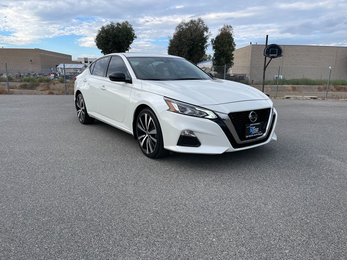 2020 Nissan Altima 2.5 SR photo 3
