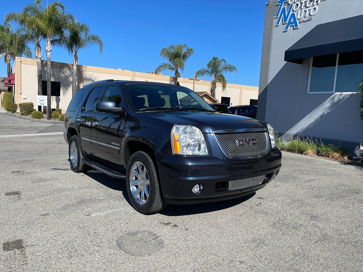 2013 Gmc Yukon Denali photo 3