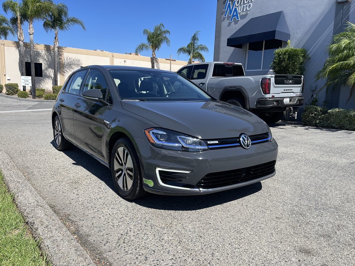 2019 Volkswagen e-Golf SEL Premium photo 3