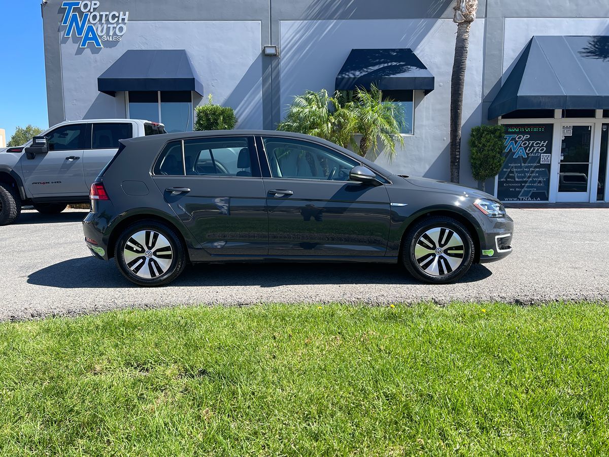 2019 Volkswagen e-Golf SEL Premium photo 4