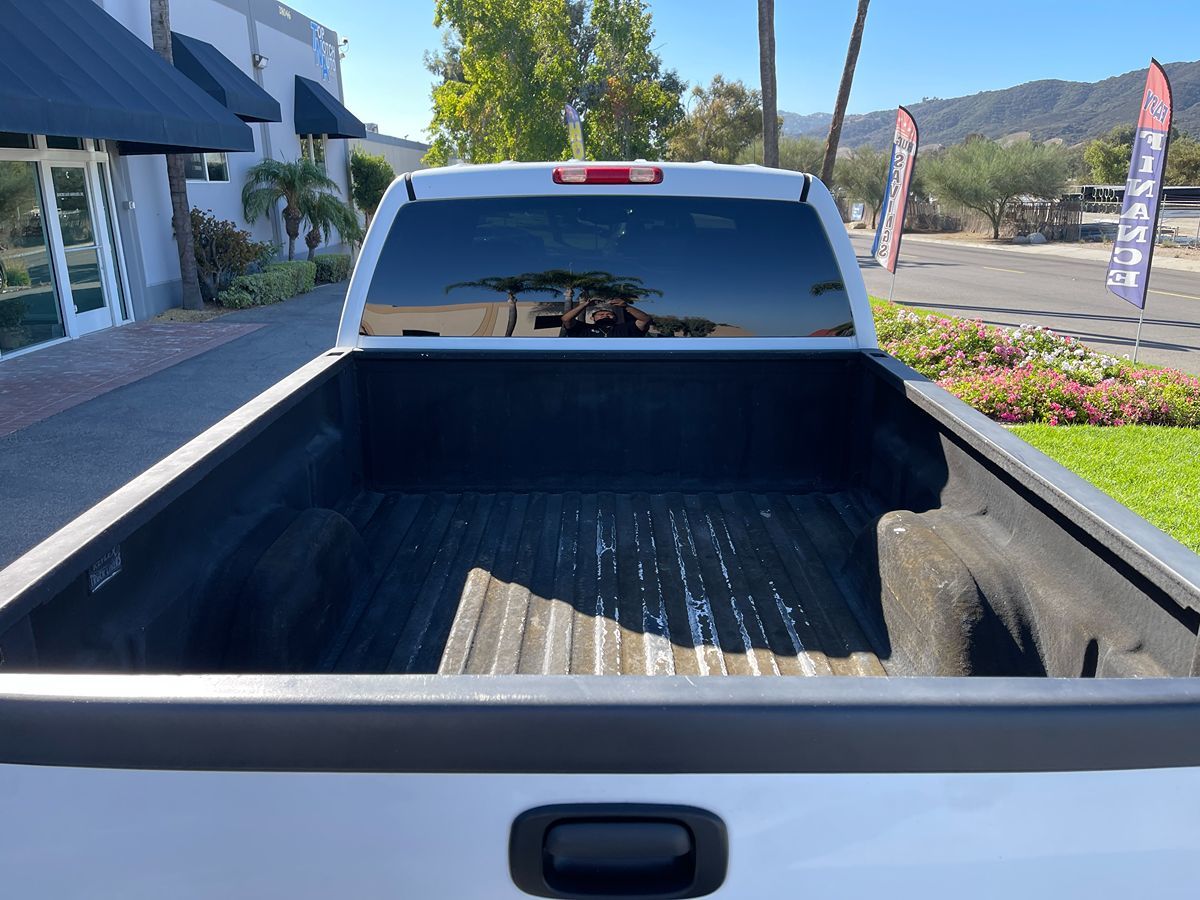 2005 Chevrolet Silverado 2500HD LS photo 10