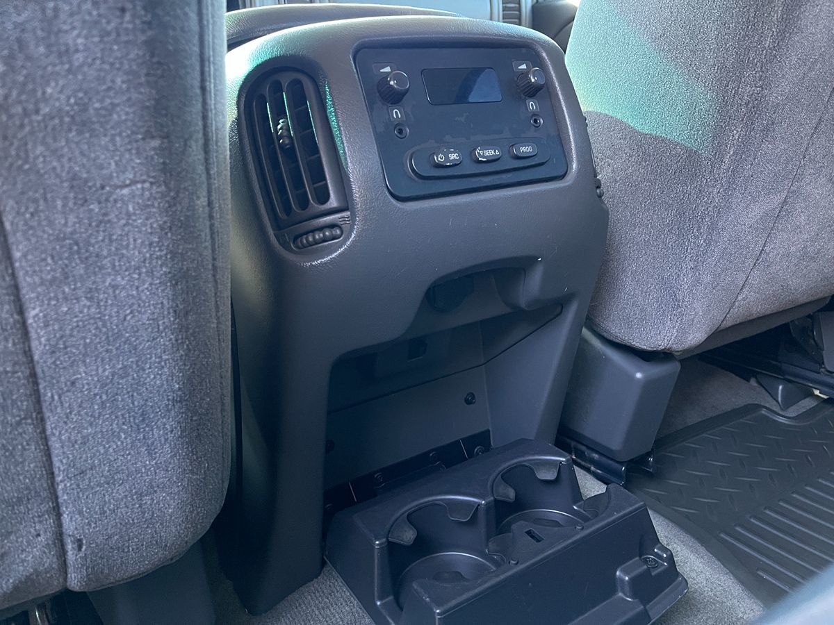 2005 Chevrolet Silverado 2500HD LS photo 29