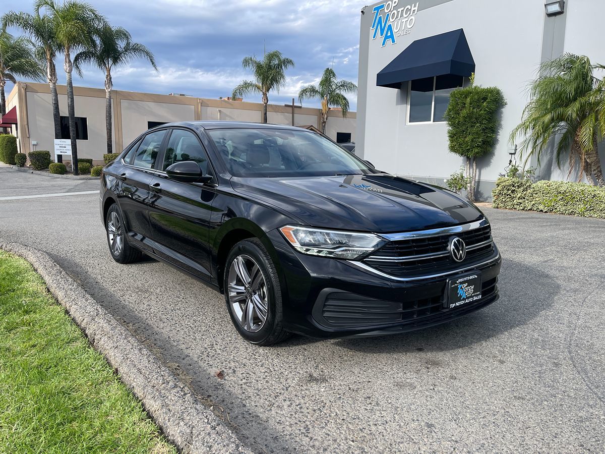 2022 Volkswagen Jetta SE photo 3