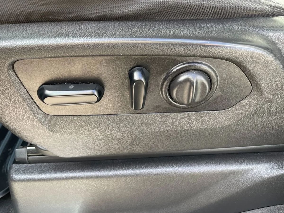 2021 Chevrolet Silverado 1500 LT - Photo 15
