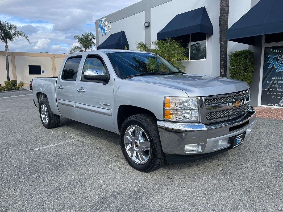 2013 Chevrolet Silverado 1500 LT photo 3