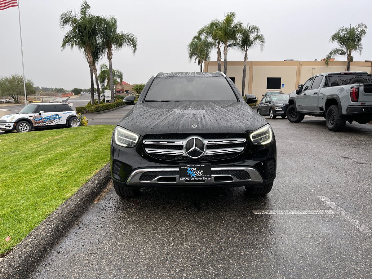2020 Mercedes Benz GLC 300 photo 2