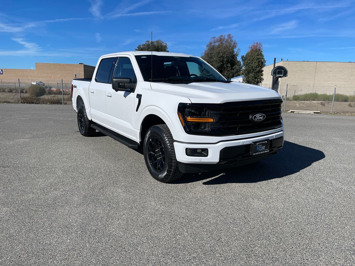 2025 Ford F-150 XLT photo 3