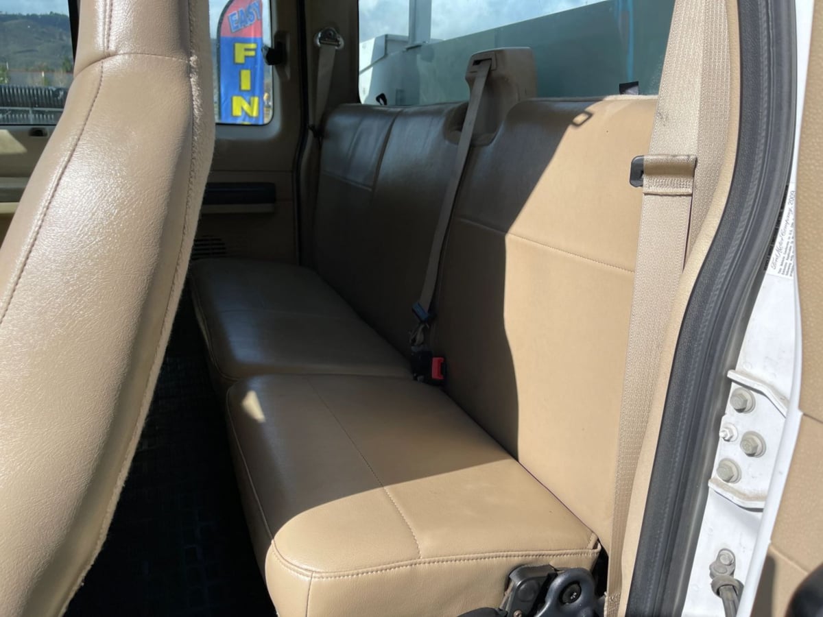 2010 Ford F-450 Super Duty Chassis Cab XL - Photo 17