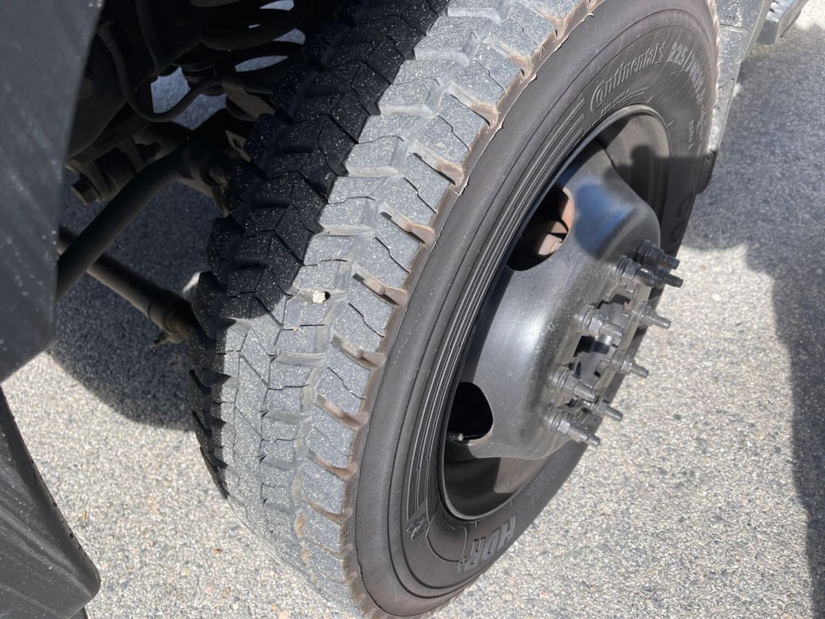 2010 Ford F-450 Super Duty Chassis Cab XL - Photo 28