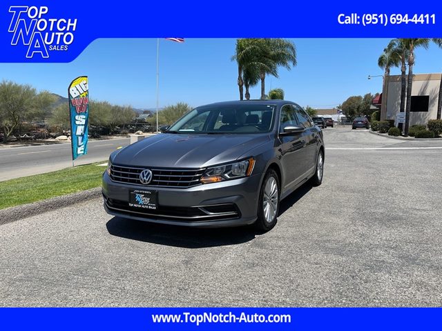 Reflex Silver Metallic 2016 Volkswagen Passat 1.8T SE Sedan Front-Wheel Drive Automatic