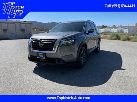 2023 Nissan Pathfinder SV