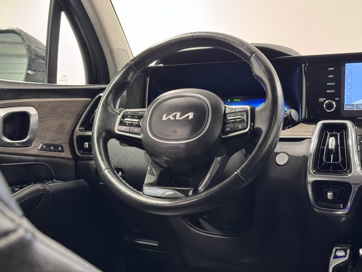 2023 Kia Sorento SX Prestige - Photo 16