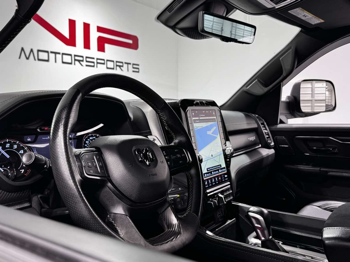 値下げ！自在な滑りにエラン・ＴＲＸエアーツイスト１６８ｃｍ（画像右）が特価放出！ ELAN/エラン TRX airtwist 168cm エラン(ELAN)フリースタイル