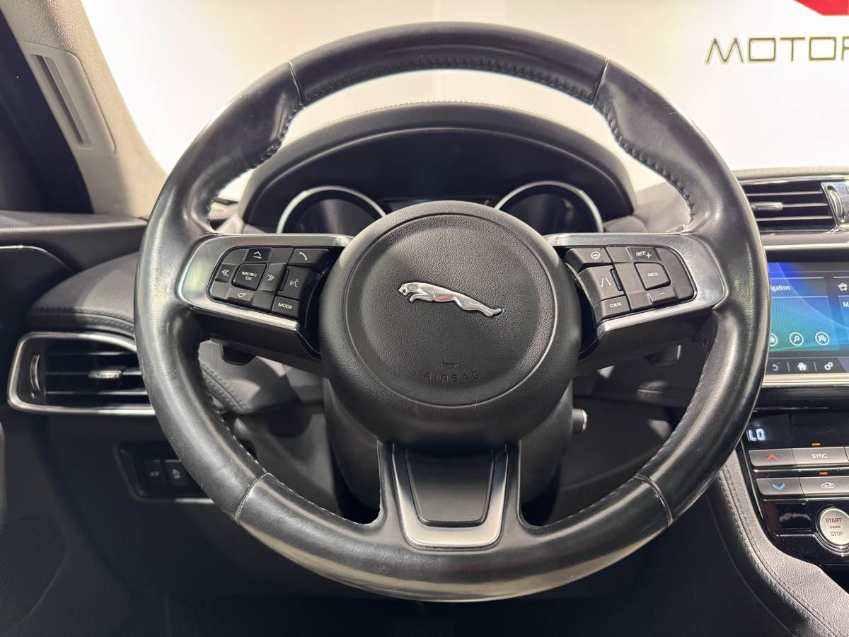 2020 Jaguar F-Pace Prestige - Photo 9