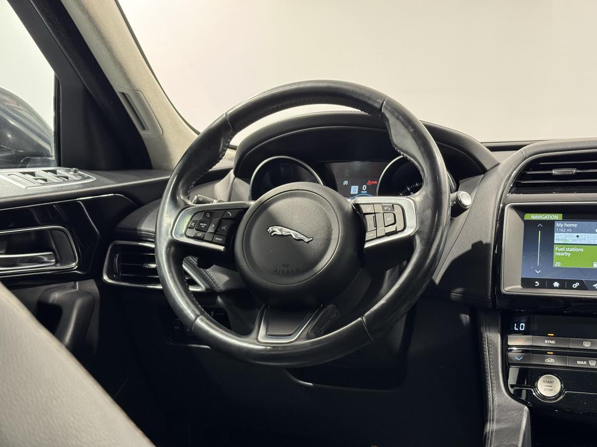 2020 Jaguar F-Pace Prestige - Photo 13