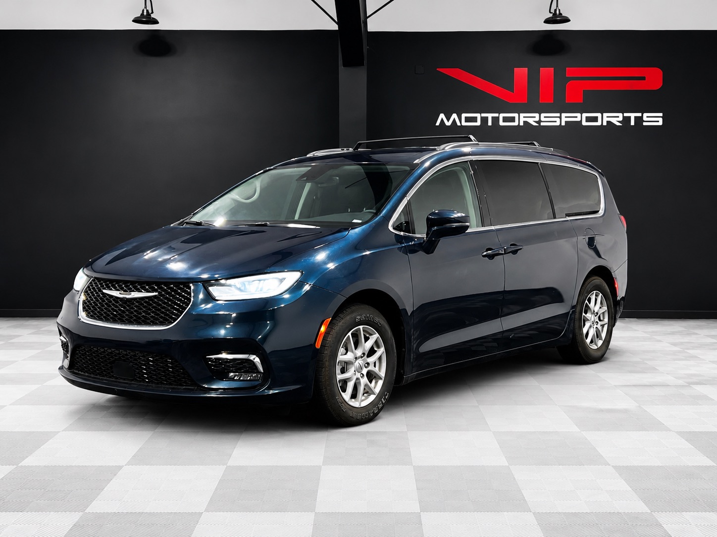 2022 Chrysler Pacifica Touring L - Photo 3