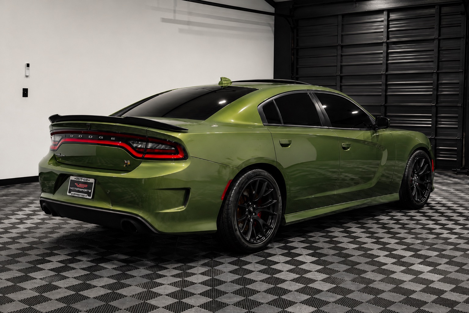 View vehicle photo 6