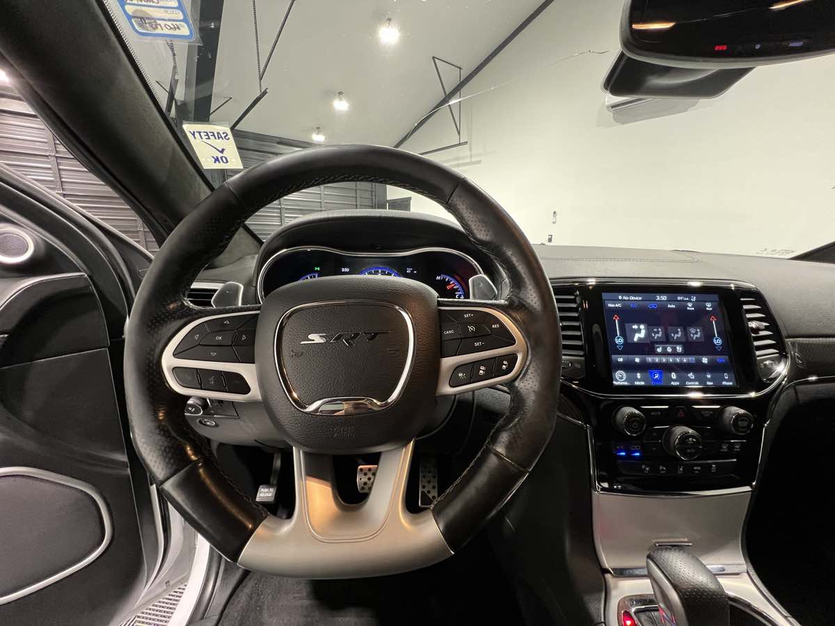 2019 Jeep Grand Cherokee SRT - Photo 17