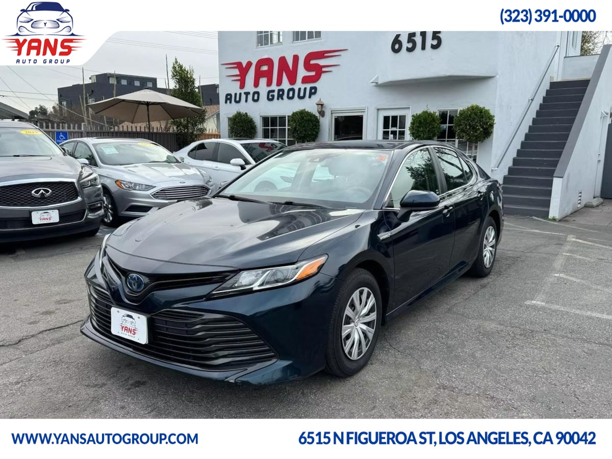 2019 Toyota Camry Hybrid SE