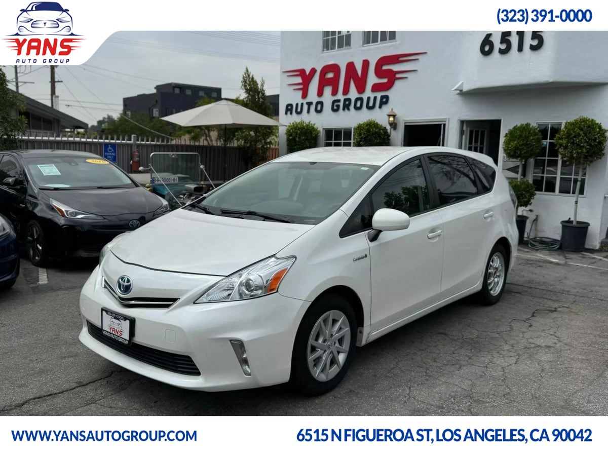 2012 Toyota Prius v Five