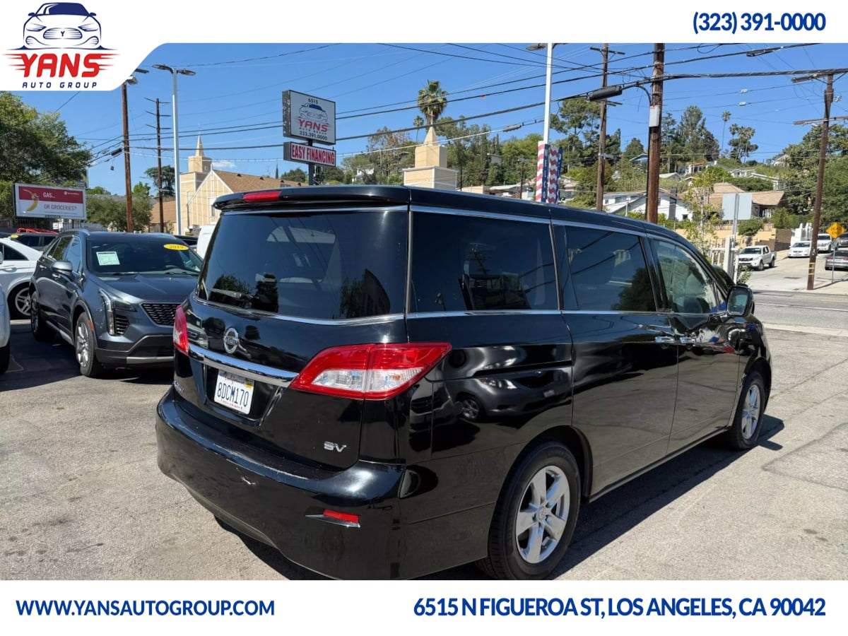 2015 Nissan Quest SV photo 4