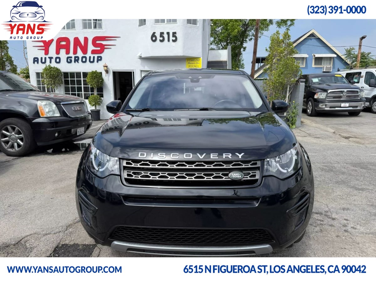 2019 Land Rover Discovery Sport SE photo 2