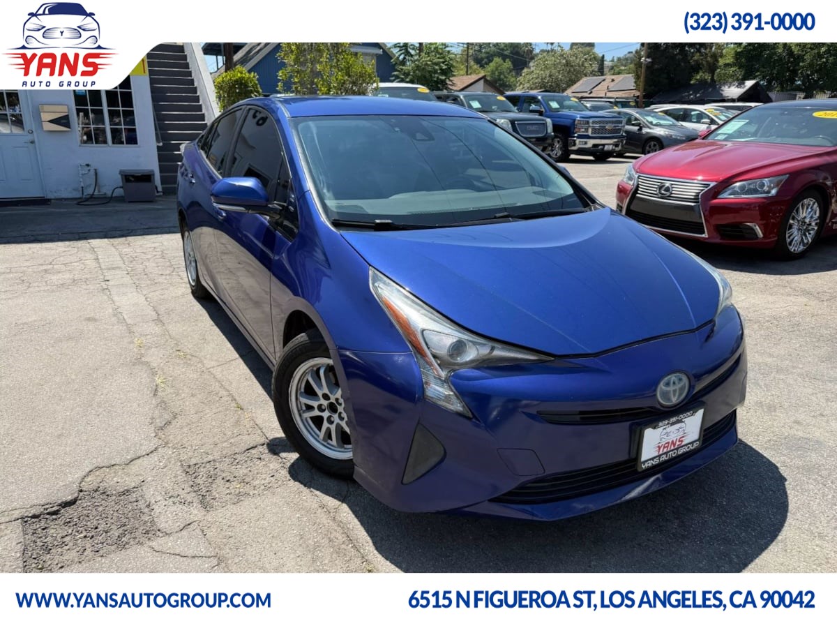 2017 Toyota Prius Two Eco Three Four Touring photo 3