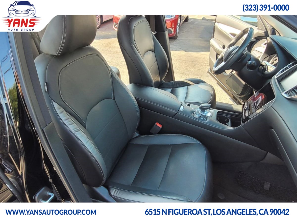 2019 Infiniti QX50 Essential photo 14