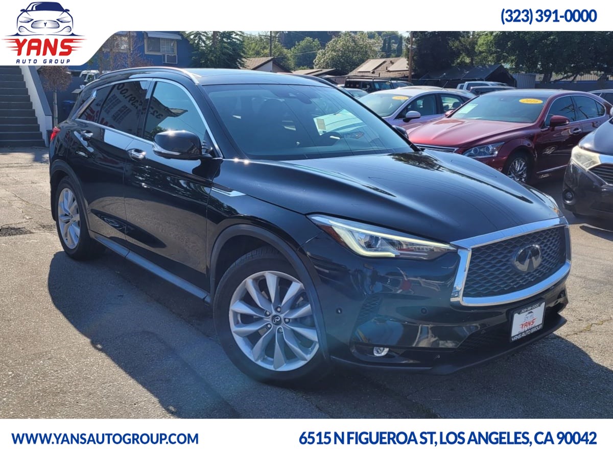 2019 Infiniti QX50 Essential photo 3