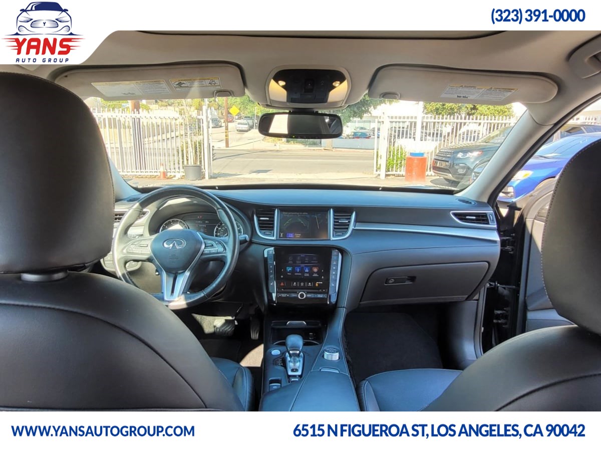 2019 Infiniti QX50 Essential photo 11
