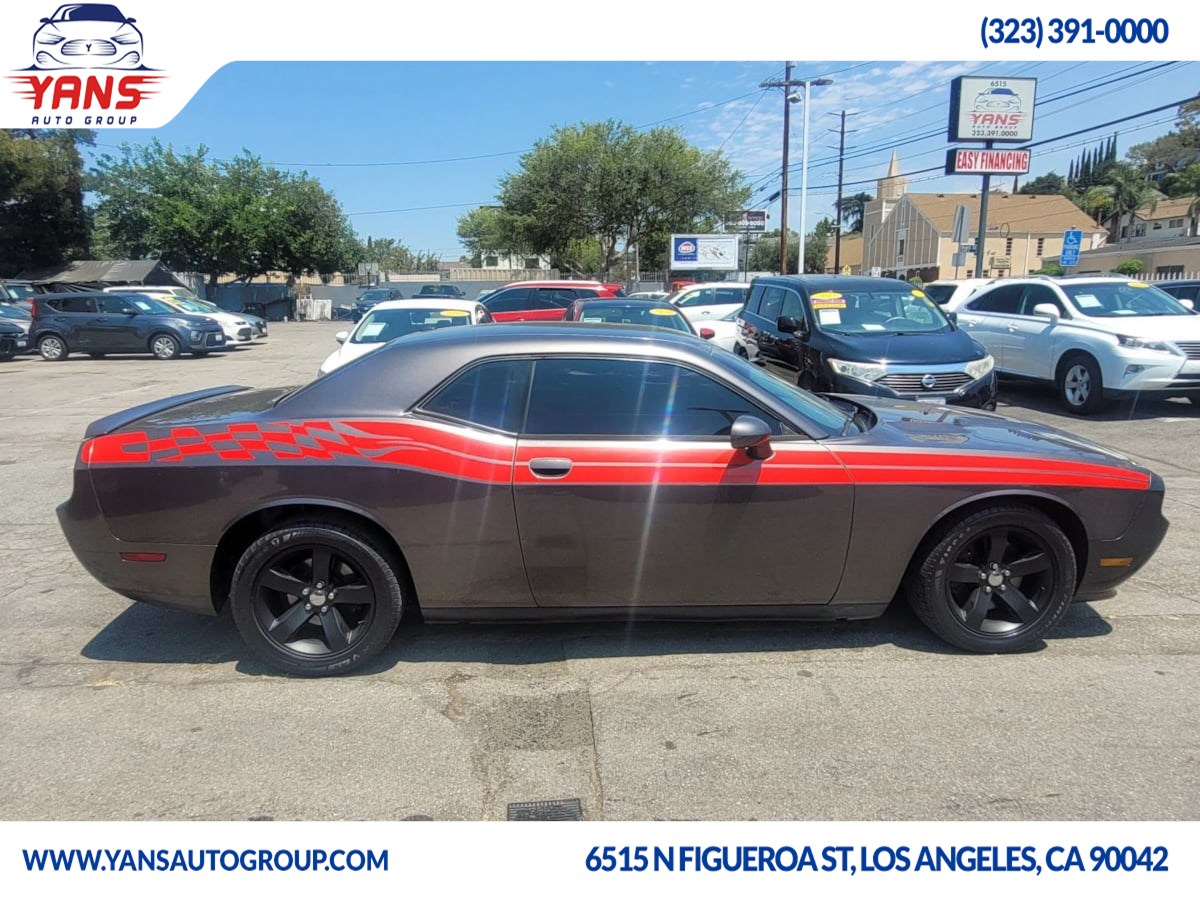 2014 Dodge Challenger R/T photo 3