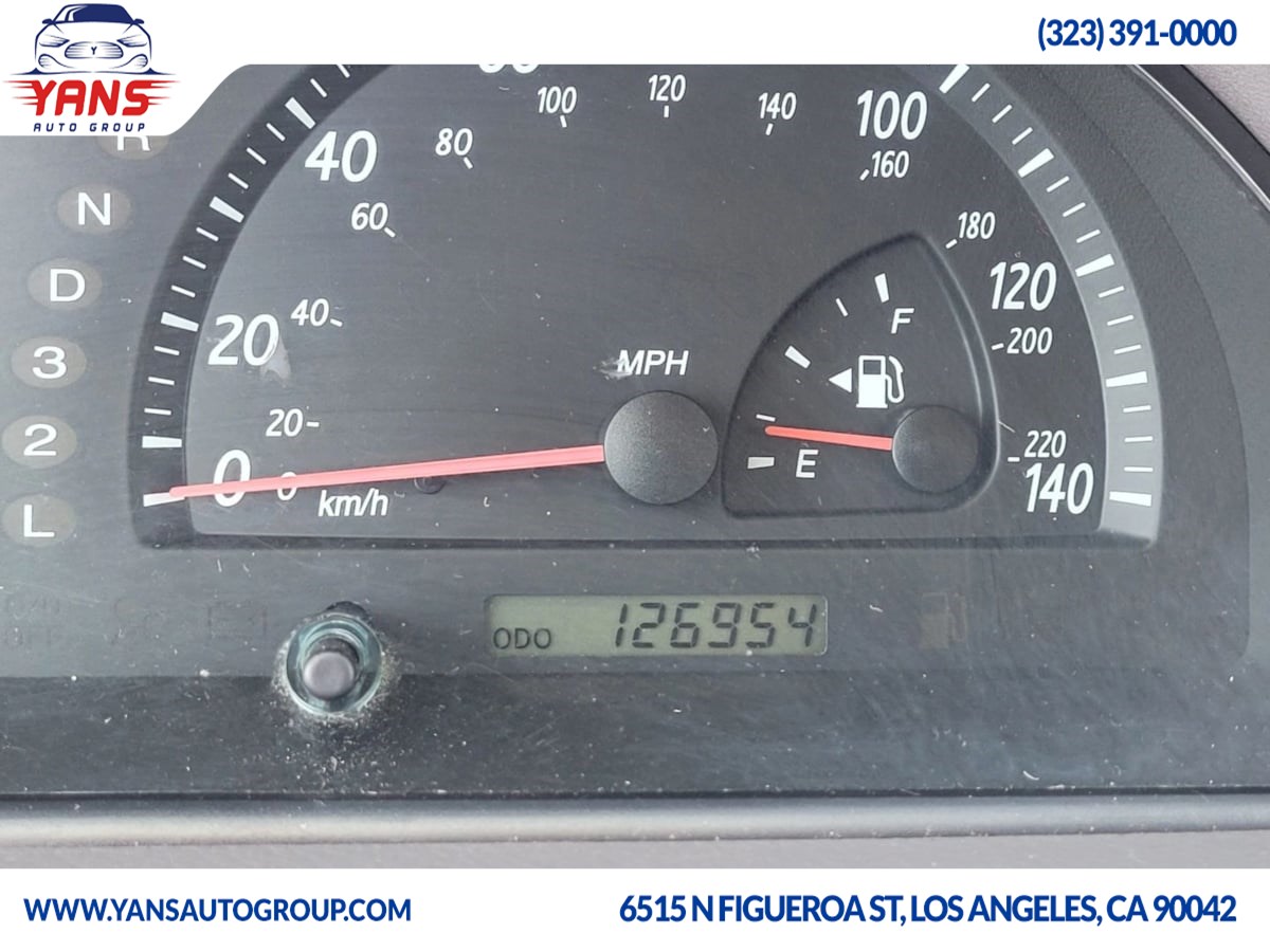 2003 Toyota Camry XLE photo 8