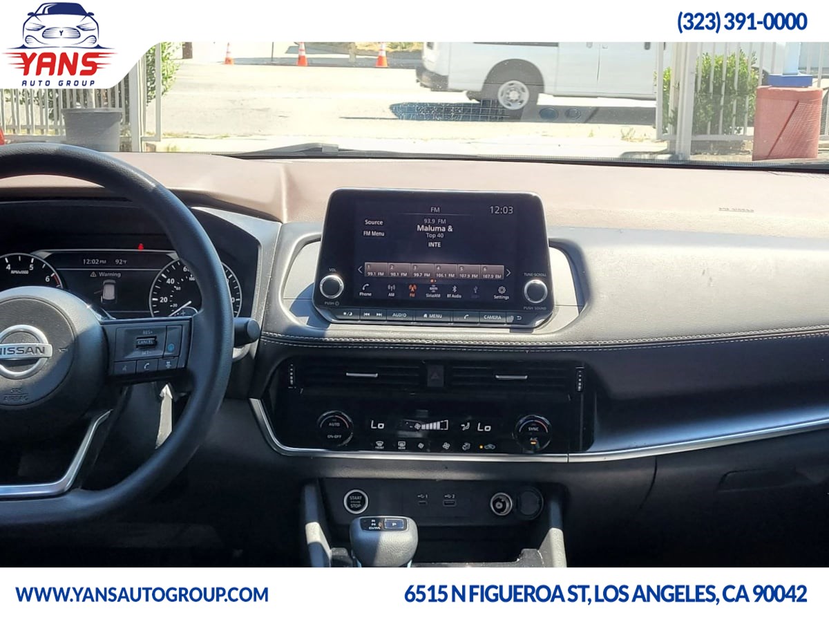 2021 Nissan Rogue SV photo 6