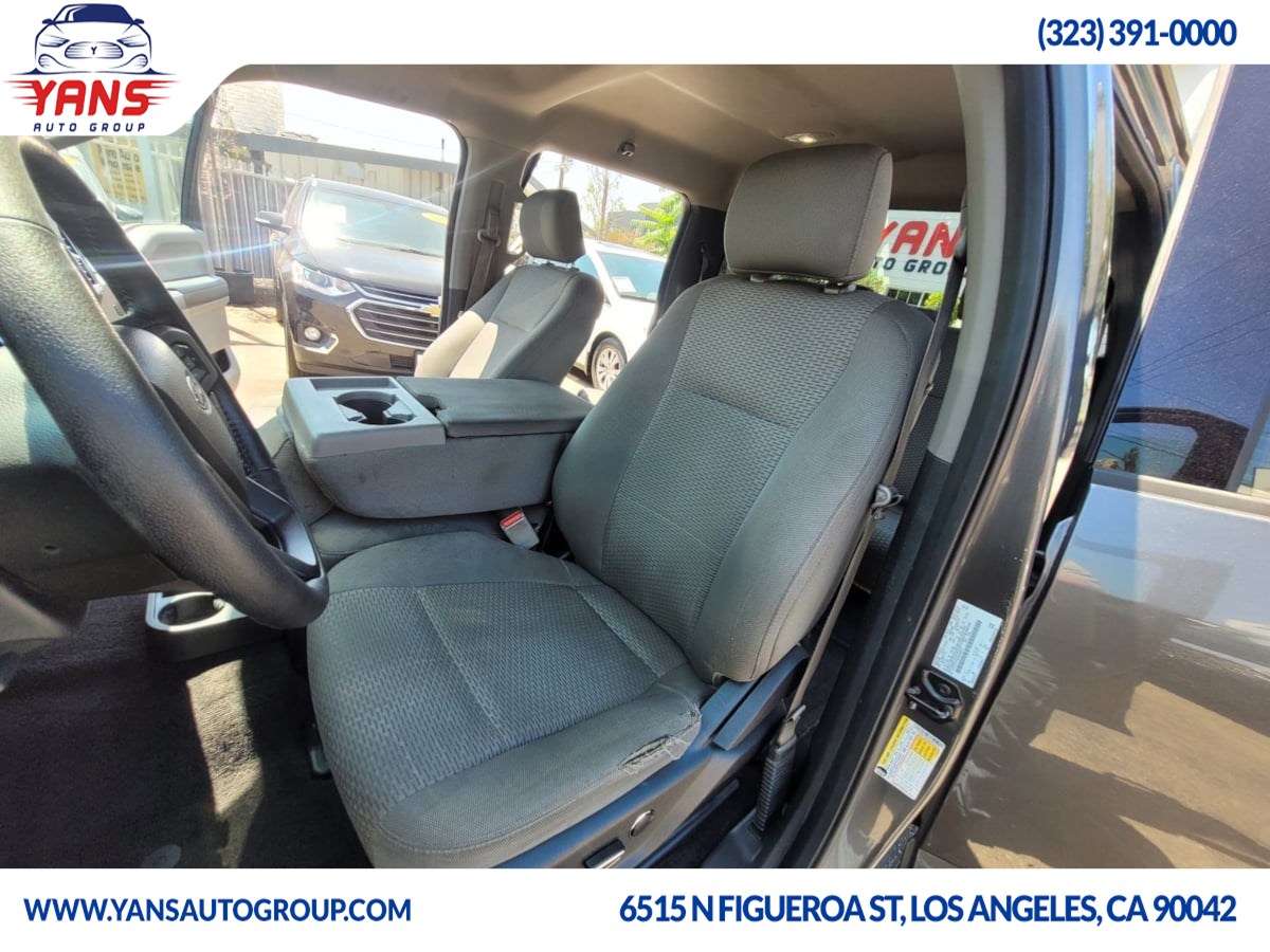 2016 Ford F-150 XLT photo 11