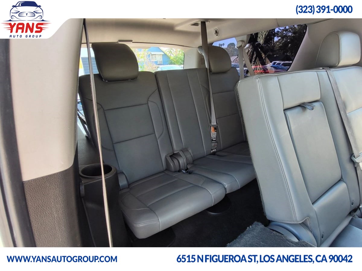 2015 Chevrolet Suburban LT photo 17