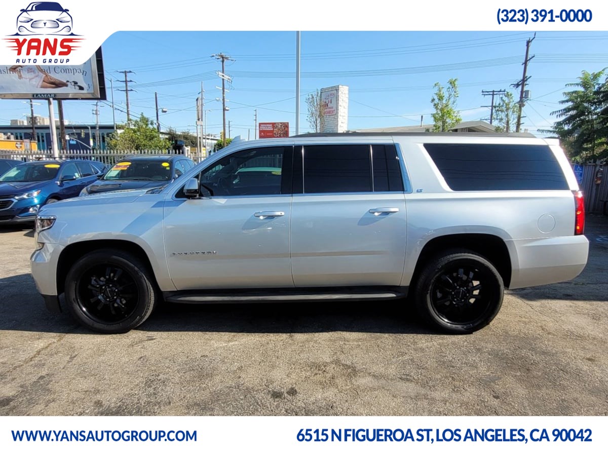 2015 Chevrolet Suburban LT photo 7