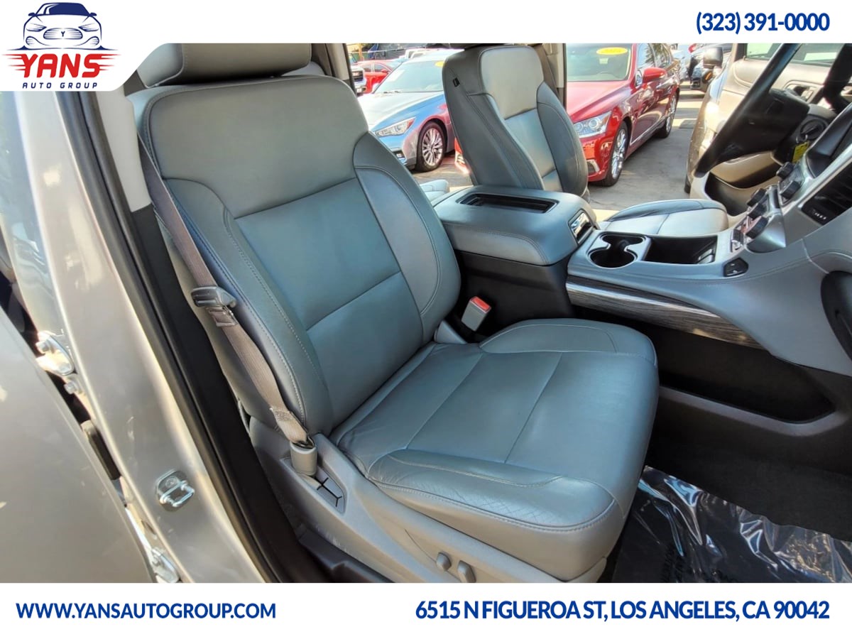 2015 Chevrolet Suburban LT photo 15