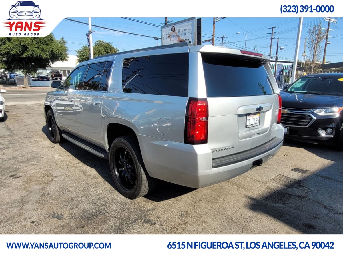 2015 Chevrolet Suburban LT photo 6