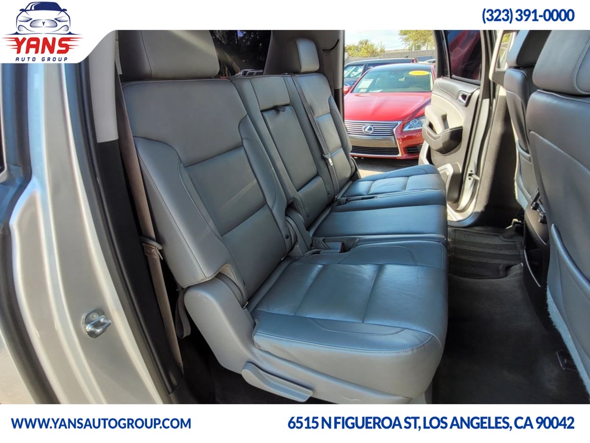 2015 Chevrolet Suburban LT photo 16